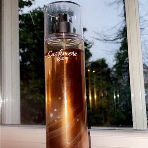 Bath & Body Works Fragrance Cashmere Glow